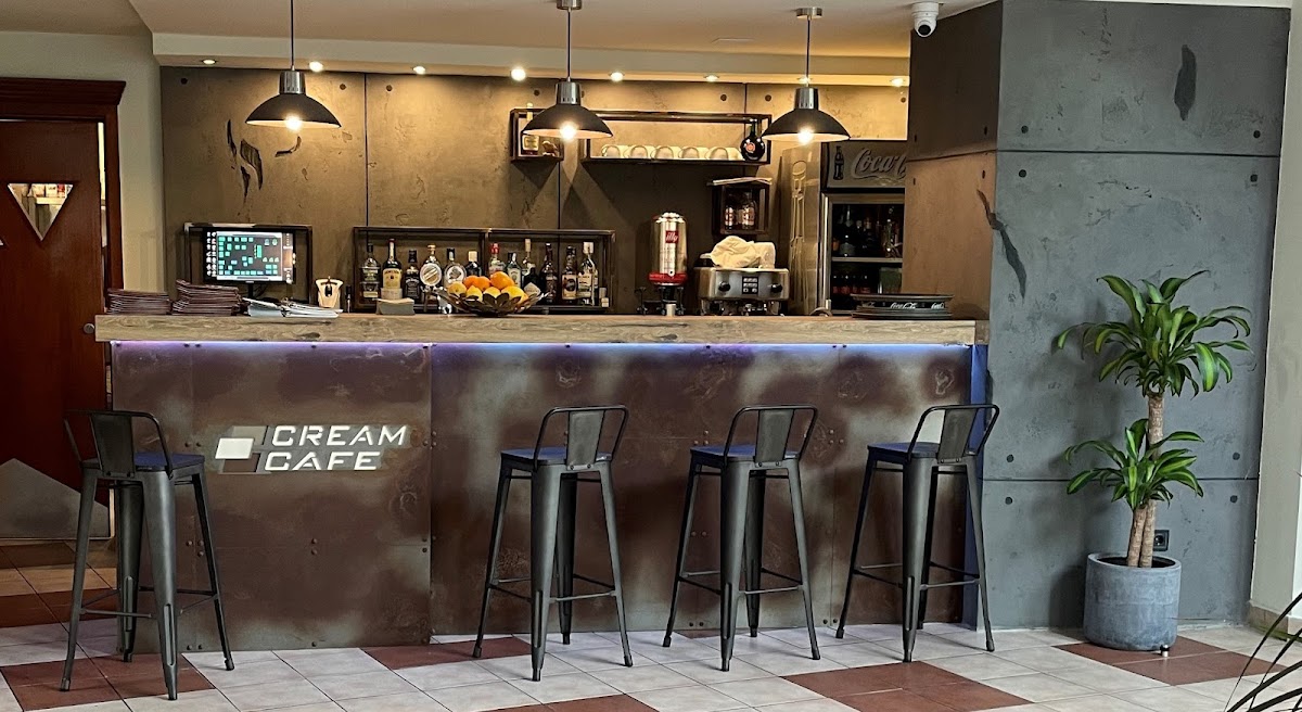 Cream Cafe